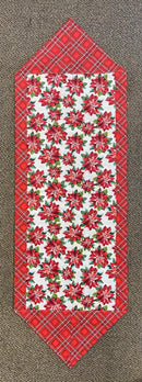 10-Minute Table Runner Fabric Kit Holiday Greetings Red