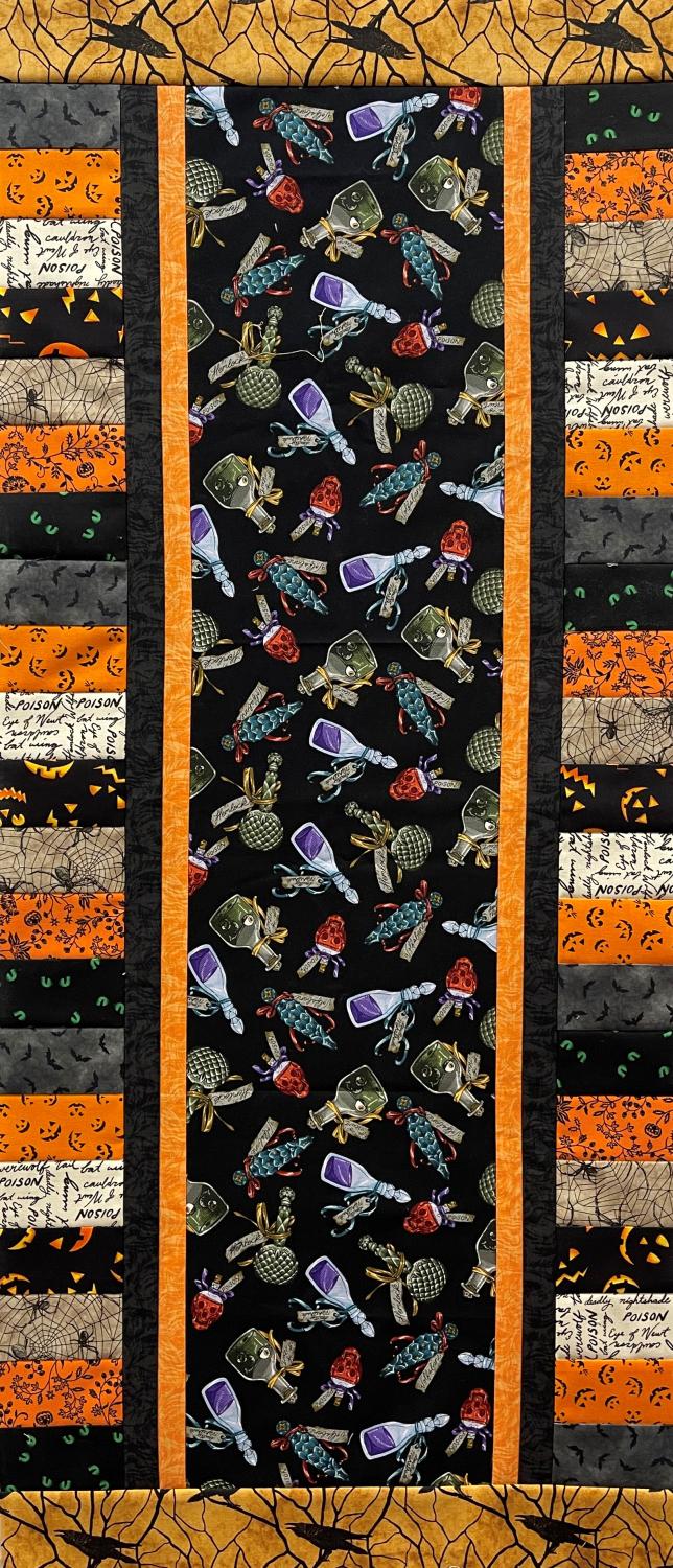 Fab-Focus Tablerunner - Storybook Halloween, no pattern