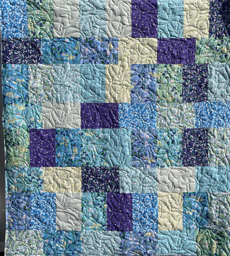 Springtime - Honey Bouquest Quilt Kit