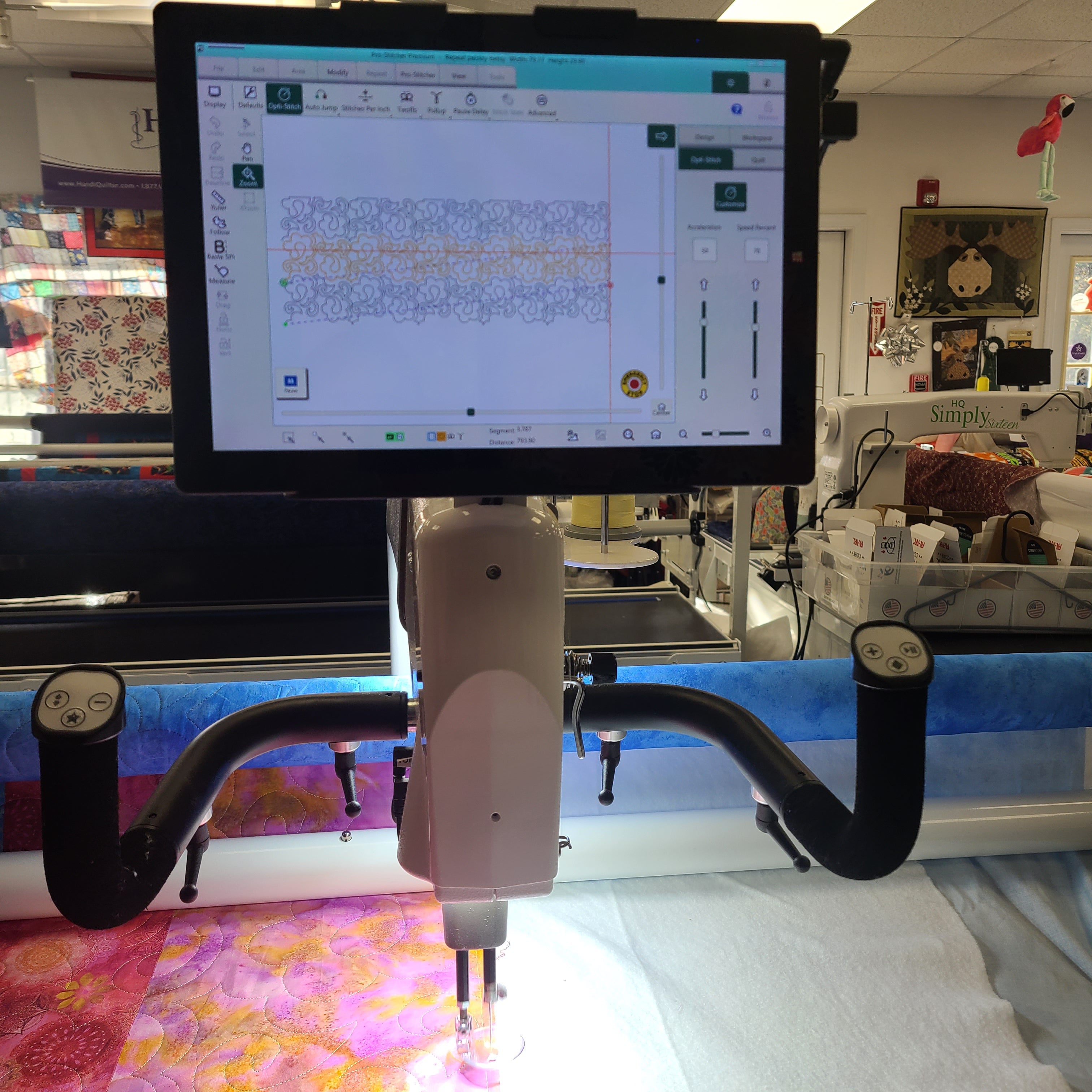 Used Store Demo HQ Amara 24″ with optional Prostitcher