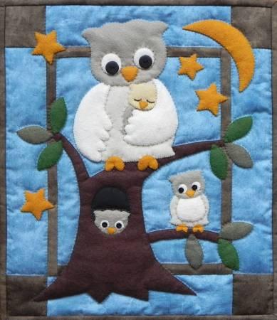 Owl Family Wallhanging Quilt Kit
