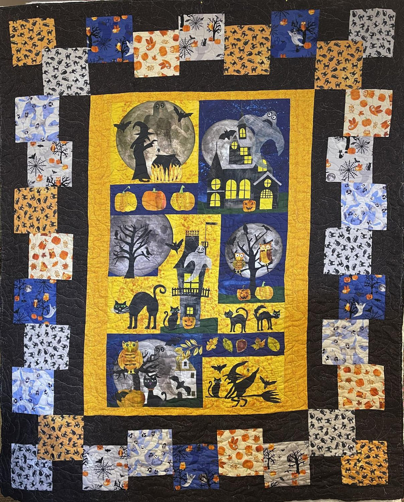 Quilters Palette - Huanted Hollow Quilt Kit